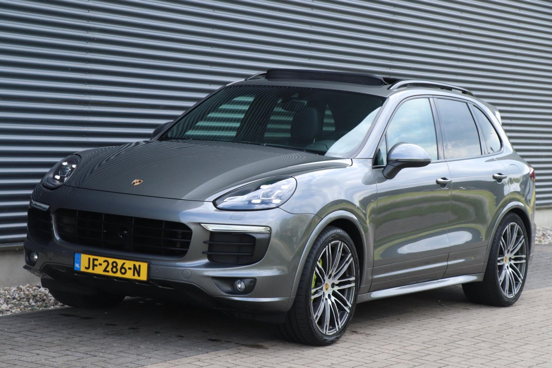 Porsche Cayenne 3.0 S E-Hybrid | Sport Design - PANO - VOL! 45343167-0.jpg | Auto Kasva
