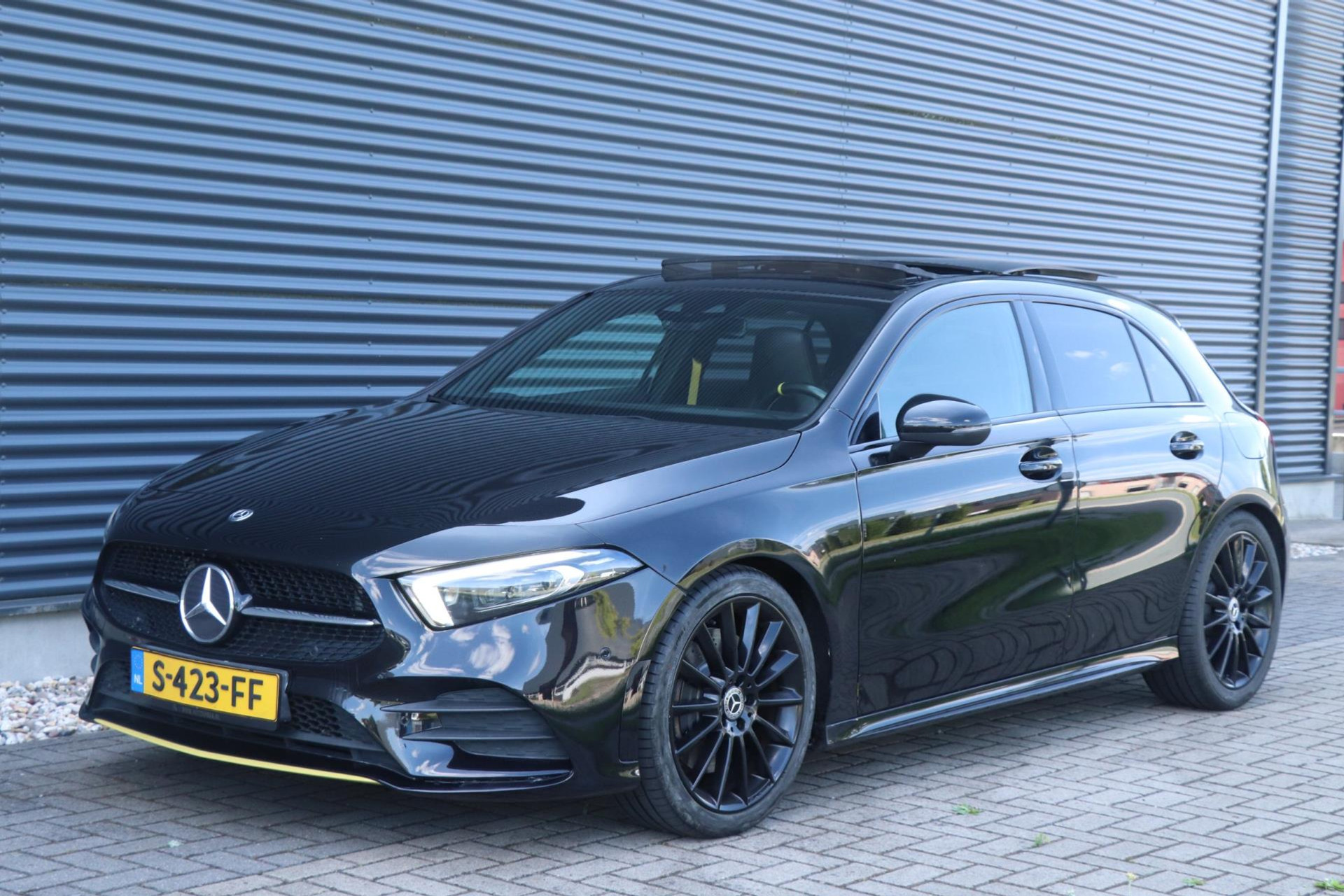 Mercedes-Benz A-Klasse 250 | PANO / HUD / EDITION 1 47017706-0.jpg | Auto Kasva