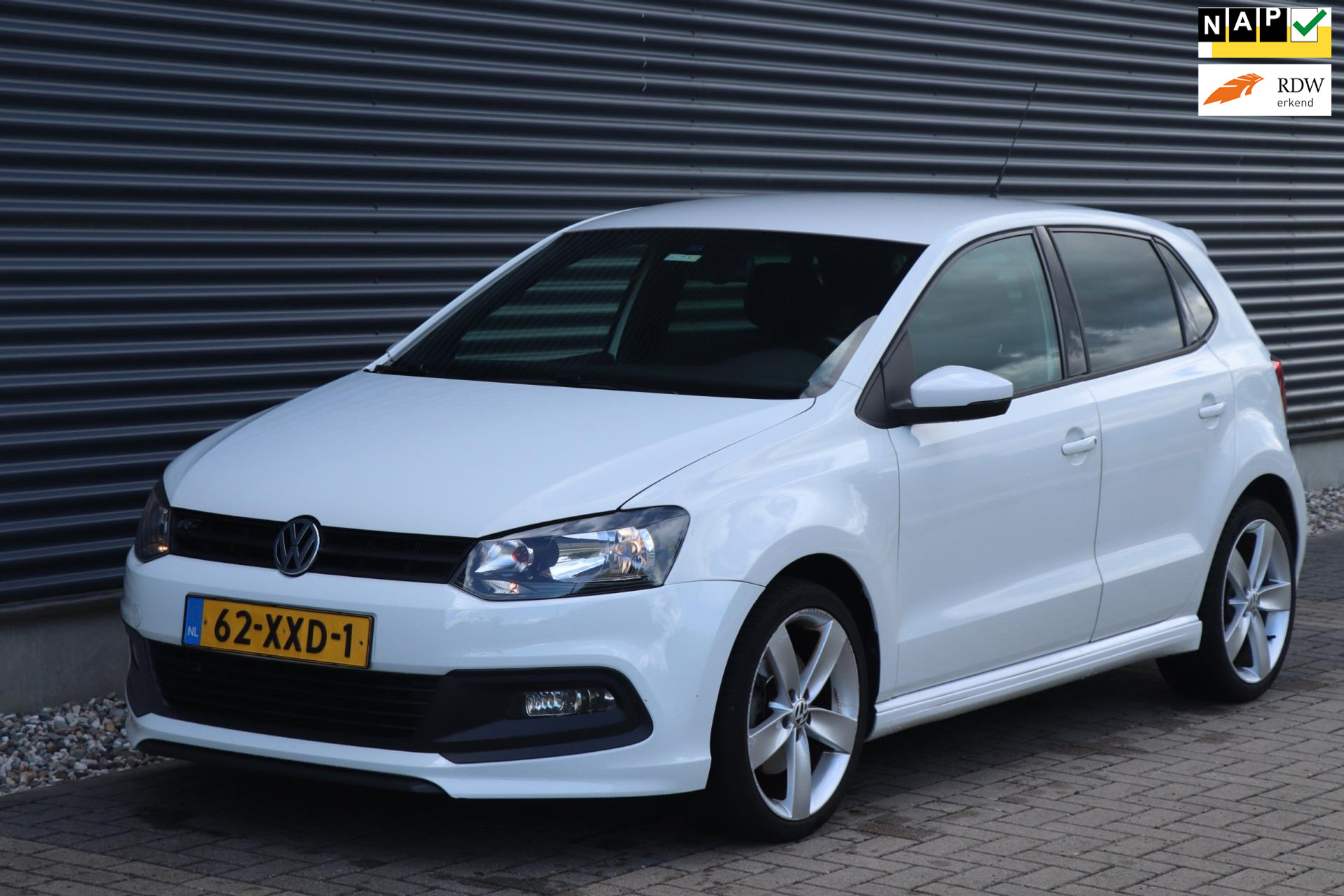Volkswagen Polo 1.2 TSI Highline | R-Line - 105 PK - NW APK . 47629743-0.jpg | Auto Kasva