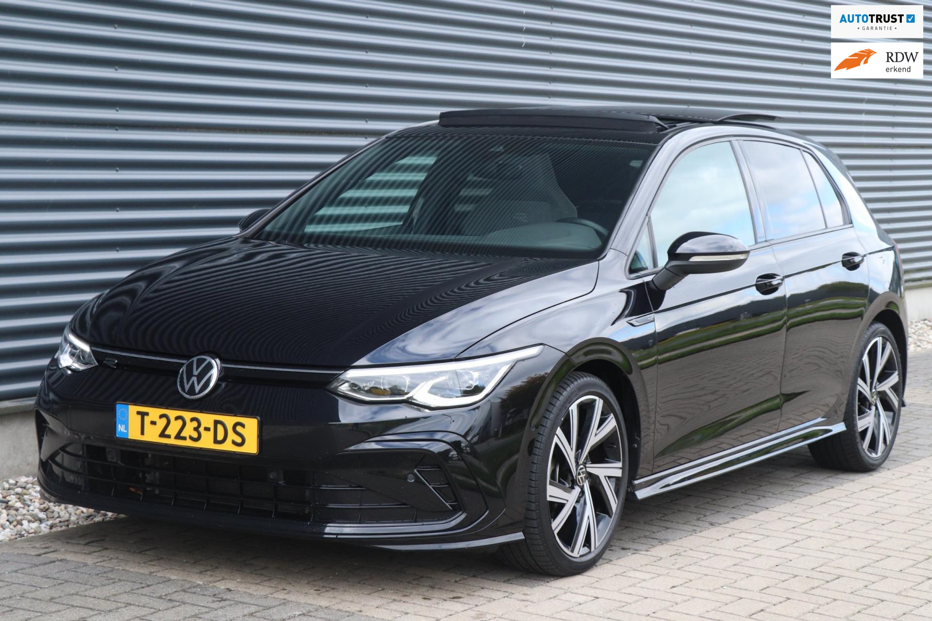Volkswagen Golf 1.5 eTSI R-Line | 3X R-Line | PANO | IQ.Light | VOL! 48257076-0.jpg | Auto Kasva