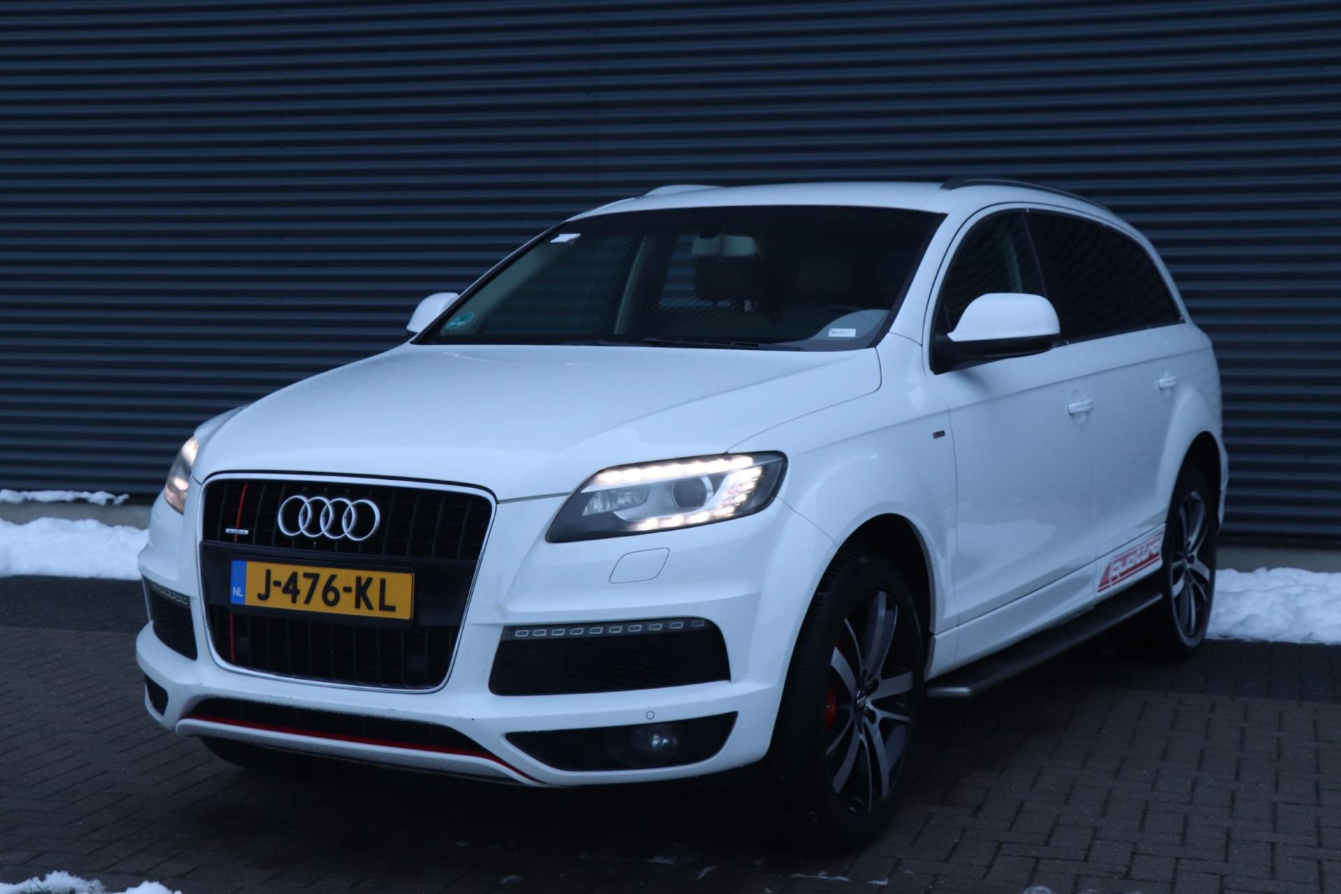 Audi Q7 3.6 FSI quattro | YOUNGTIMER - GOED ONDERHOUDEN! 49253827-0.jpg | Auto Kasva