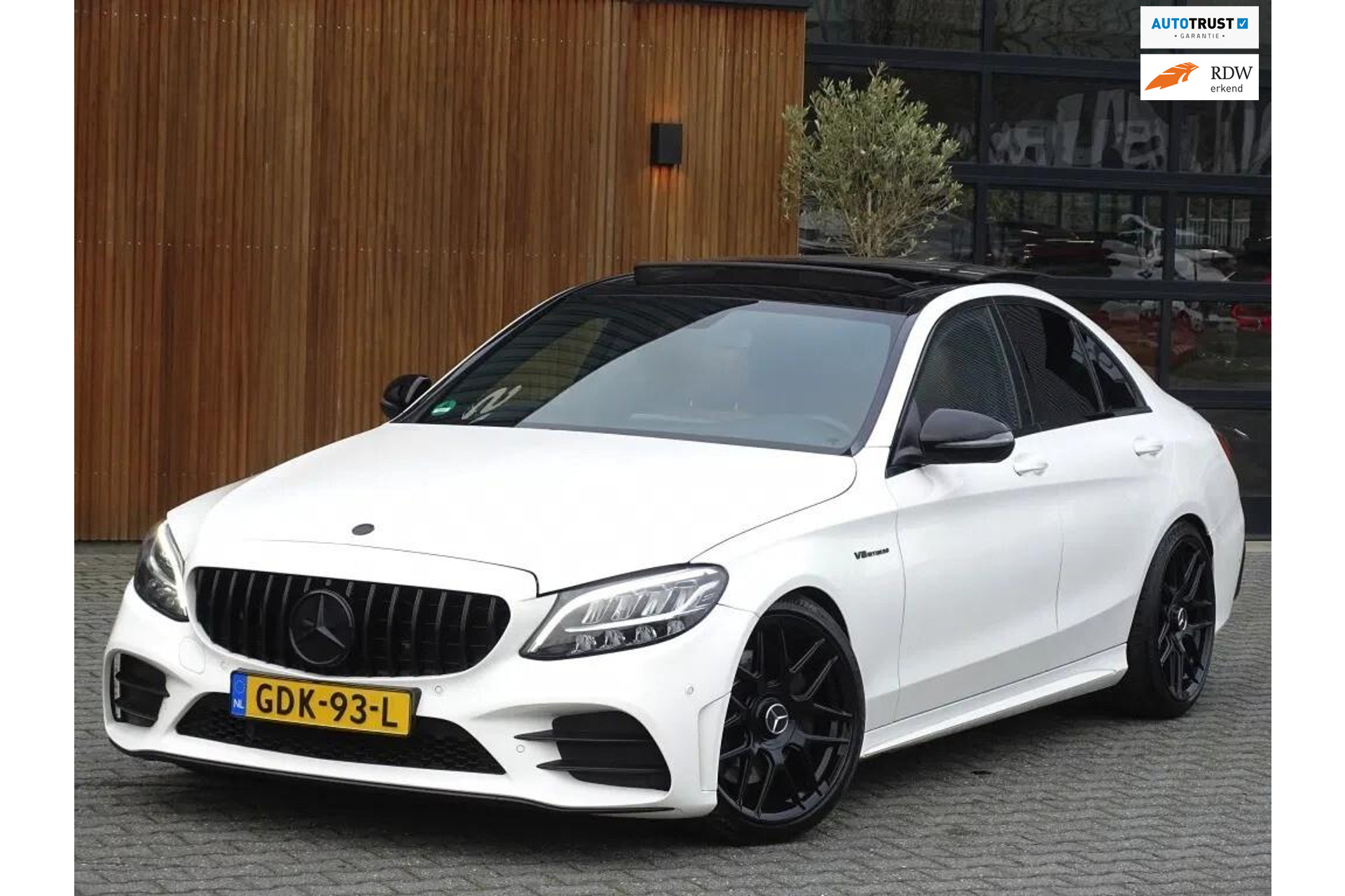 Mercedes-Benz C-Klasse C400 | C43 AMG - PANO - VOL! 51372604-0.jpg | Auto Kasva