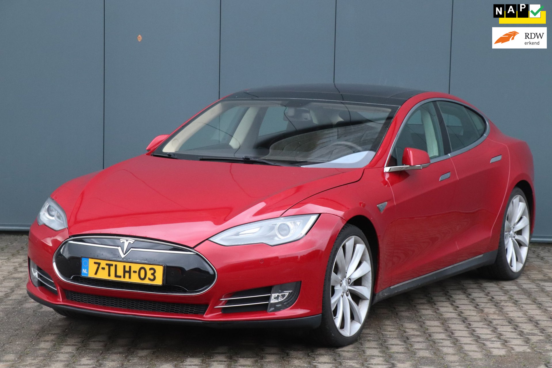 Tesla Model S 85 Base | SOH 90% / FREE SUPERCHARGE / GRATIS LADEN! 52071537-0.jpg | Auto Kasva
