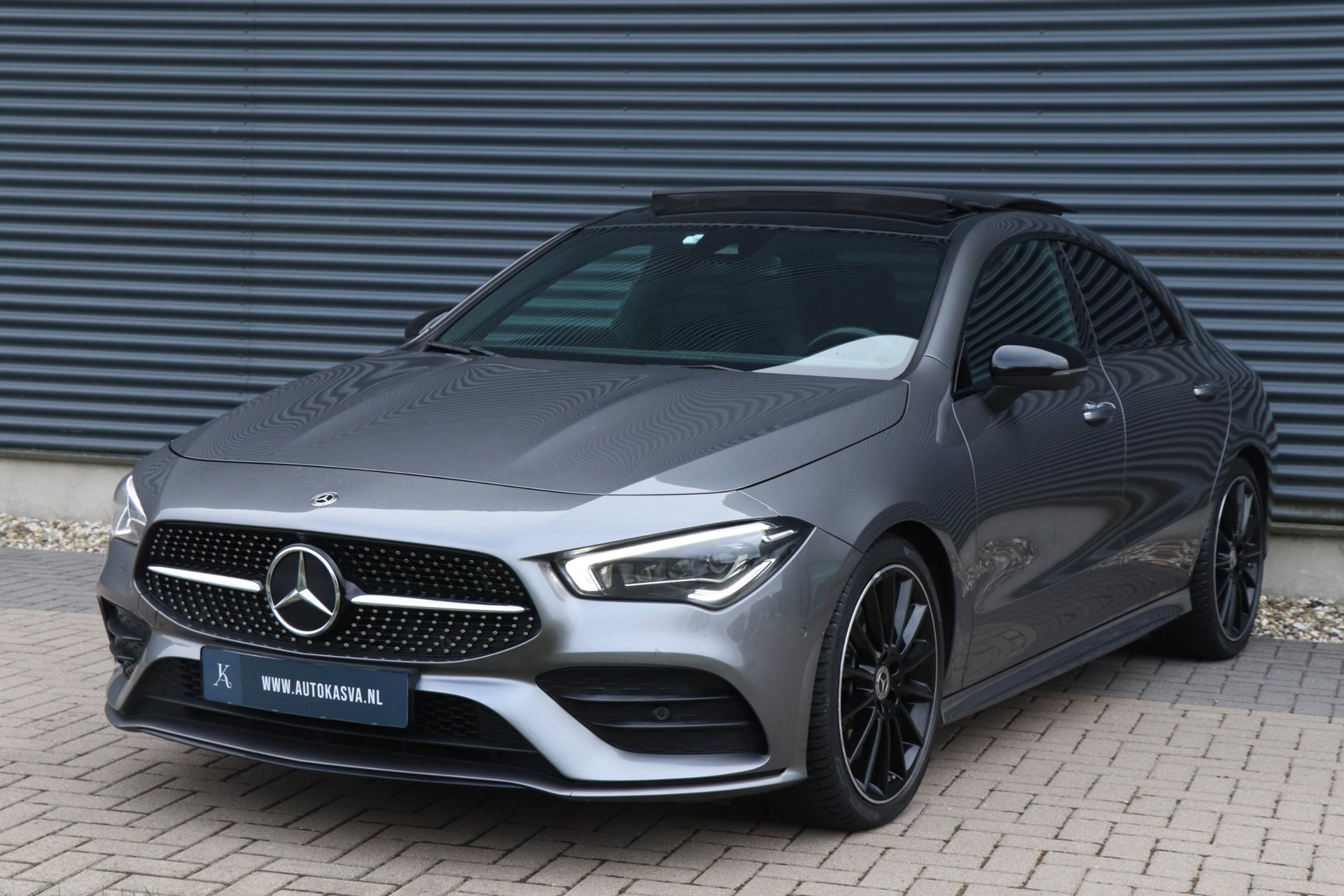 Mercedes-Benz CLA 250 AMG | PANO | SFEERVERLICHTING | MEMORY | CAMERA 52457860-0.jpg | Auto Kasva
