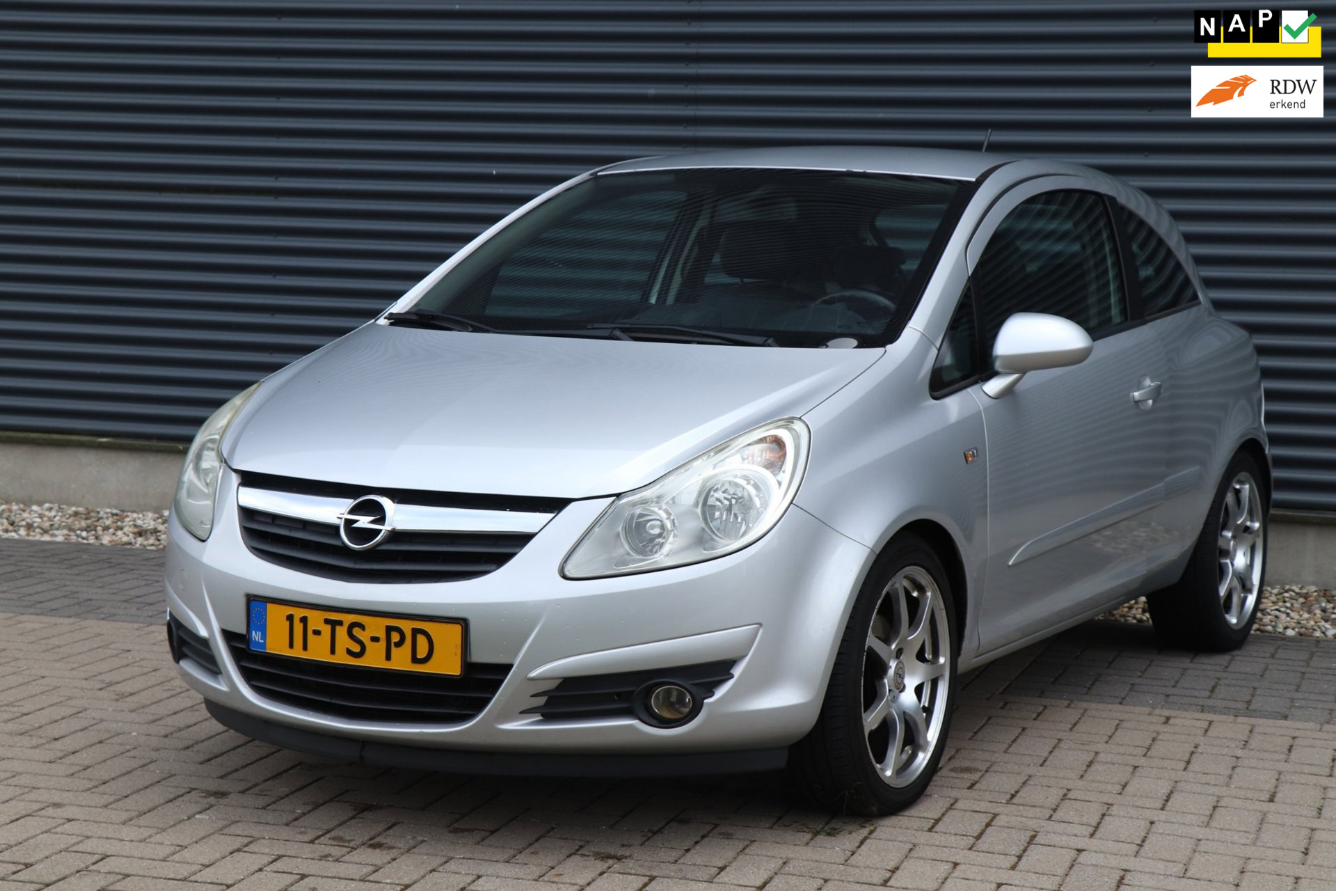 Opel Corsa 1.4-16V Cosmo | Airco | Nette auto 52729266-0.jpg | Auto Kasva