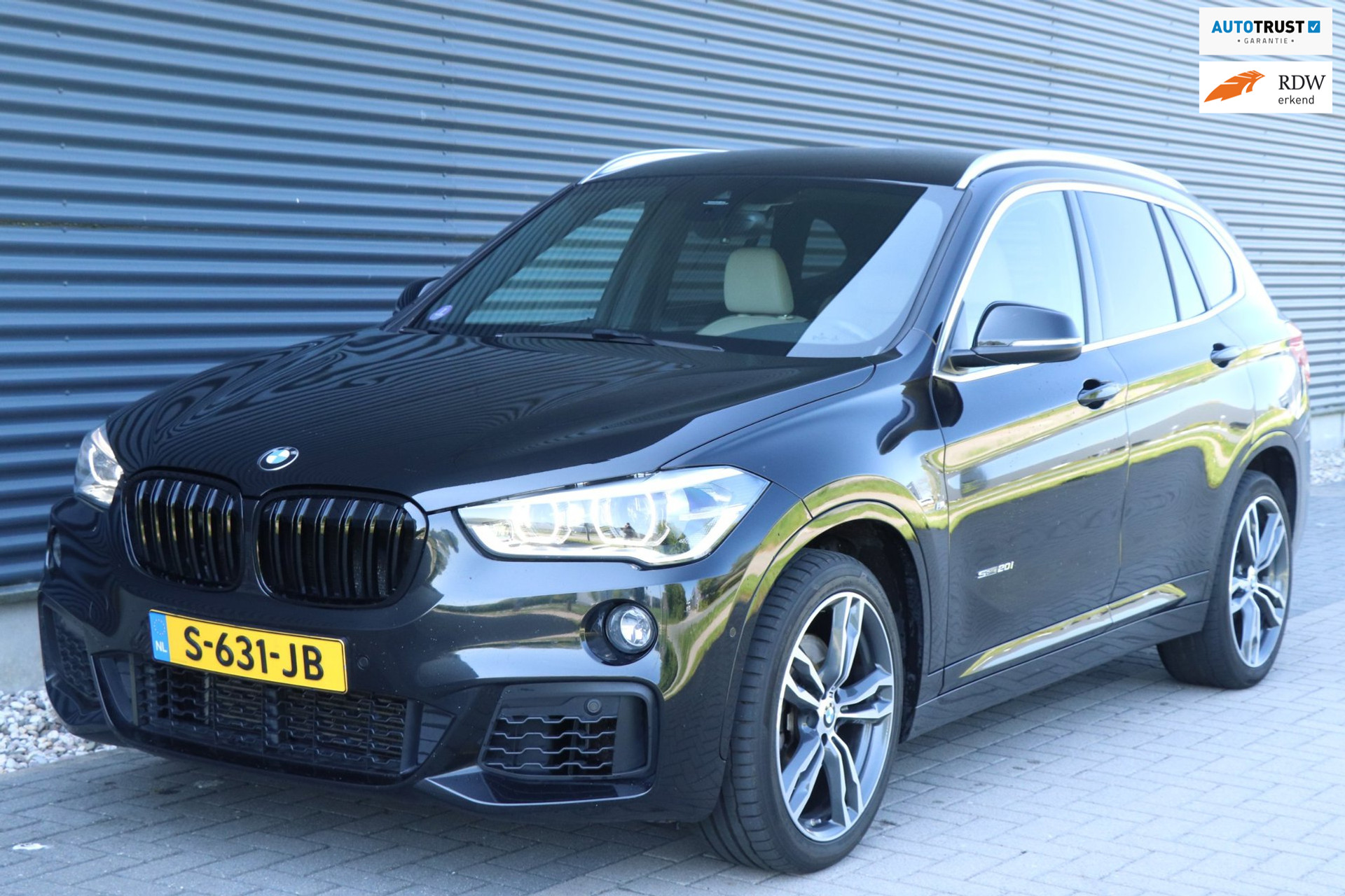 BMW X1 SDrive20i High Executive | M-Pakket 53066014-0.jpg | Auto Kasva